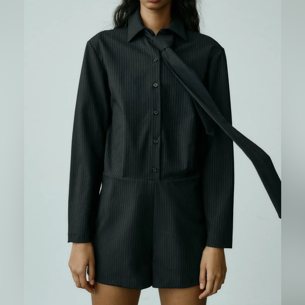 Zara Black Pinstriped Short Jumpsuit Romper Business Casual - Picture 2 of 7